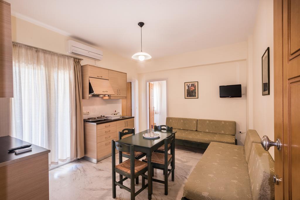 Mythos Beach Hotel Apartments Малеме Экстерьер фото