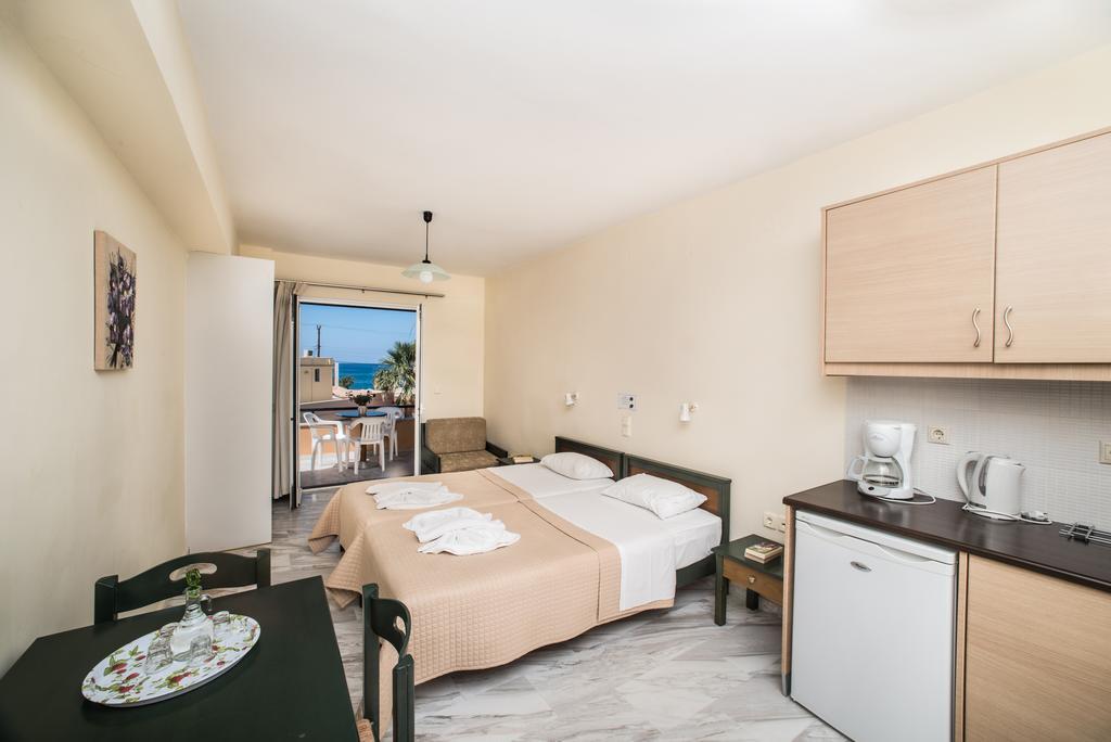 Mythos Beach Hotel Apartments Малеме Экстерьер фото